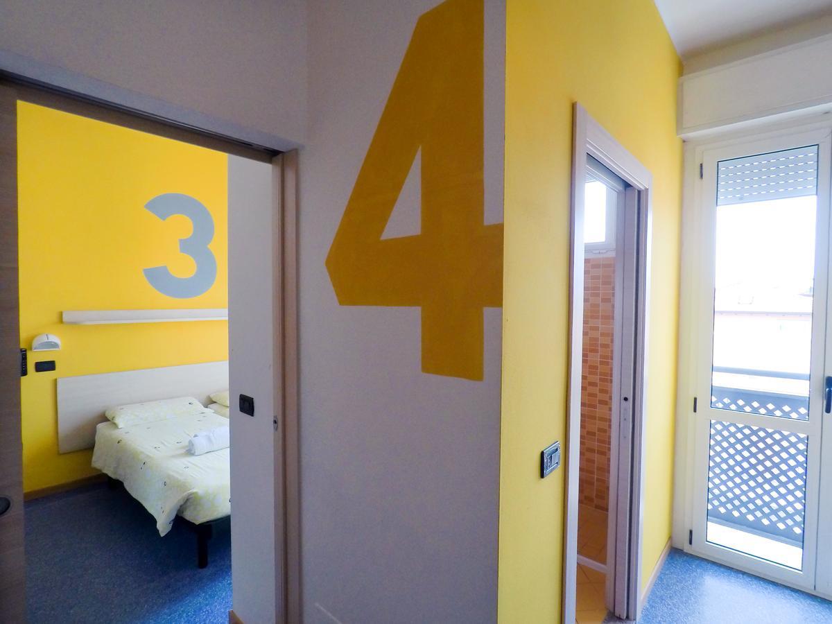 Hotel Morfeo - Young People Hotels (Adults Only) Римини Экстерьер фото